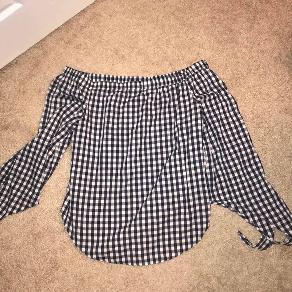 Off shoulder top